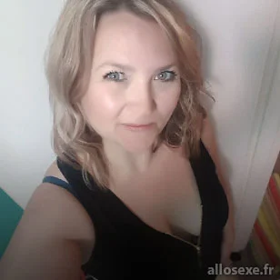 Amatrice tel rose Adriana pour sexe au tel